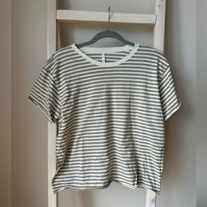 NWOT Rylee and Cru T shirt